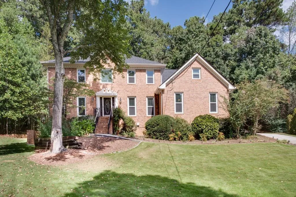 250 Woodrill Way, Sandy Springs, Georgia 30350, 5 Bedrooms Bedrooms, ,3 BathroomsBathrooms,Residential,Sold,250 Woodrill Way,6621175