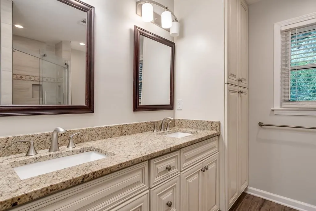 250 Woodrill Way, Sandy Springs, Georgia 30350, 5 Bedrooms Bedrooms, ,3 BathroomsBathrooms,Residential,Sold,250 Woodrill Way,6621175