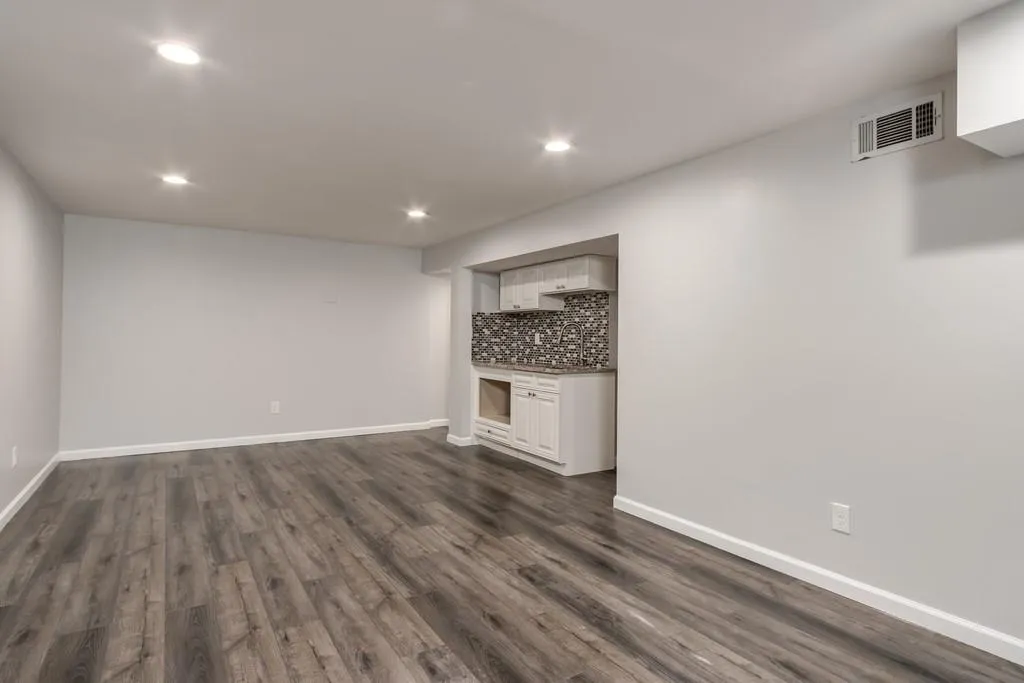 250 Woodrill Way, Sandy Springs, Georgia 30350, 5 Bedrooms Bedrooms, ,3 BathroomsBathrooms,Residential,Sold,250 Woodrill Way,6621175
