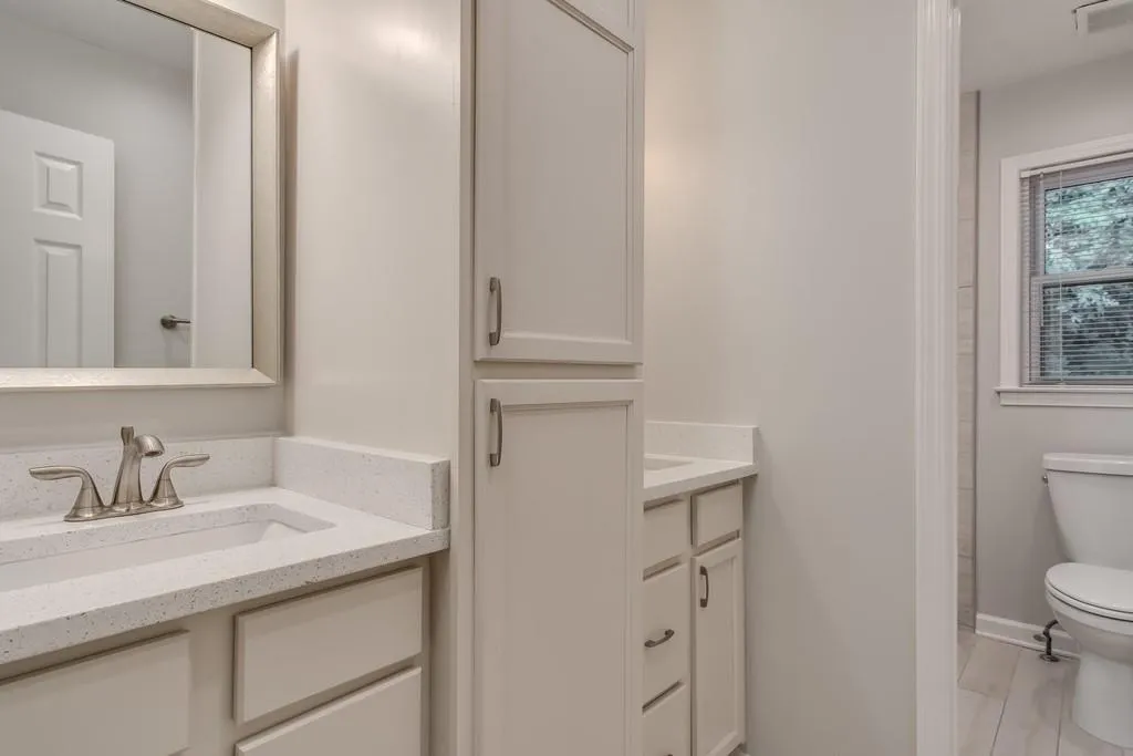 250 Woodrill Way, Sandy Springs, Georgia 30350, 5 Bedrooms Bedrooms, ,3 BathroomsBathrooms,Residential,Sold,250 Woodrill Way,6621175