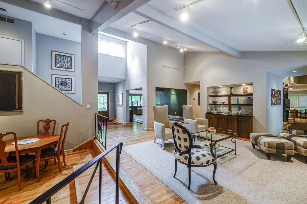 5470 E Idlewood Lane, Sandy Springs, Georgia 30327, 5 Bedrooms Bedrooms, ,5 BathroomsBathrooms,Residential,Sold,5470 E Idlewood Lane,5859849
