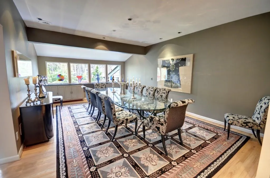 5470 E Idlewood Lane, Sandy Springs, Georgia 30327, 5 Bedrooms Bedrooms, ,5 BathroomsBathrooms,Residential,Sold,5470 E Idlewood Lane,5859849