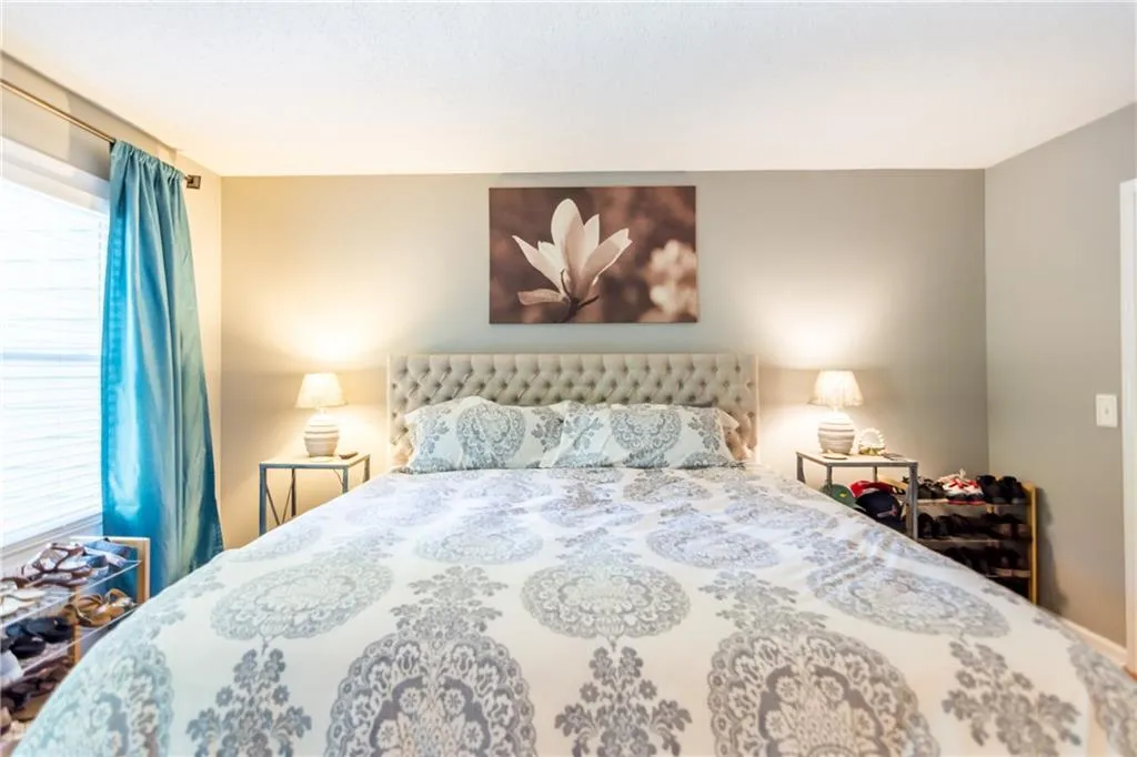 703 Hollyfax Circle, Sandy Springs, Georgia 30328, 1 Bedroom Bedrooms, ,1 BathroomBathrooms,Residential,Sold,703 Hollyfax Circle,6612703