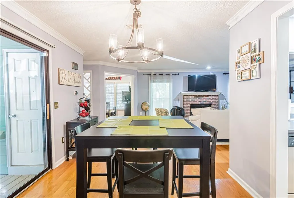 703 Hollyfax Circle, Sandy Springs, Georgia 30328, 1 Bedroom Bedrooms, ,1 BathroomBathrooms,Residential,Sold,703 Hollyfax Circle,6612703