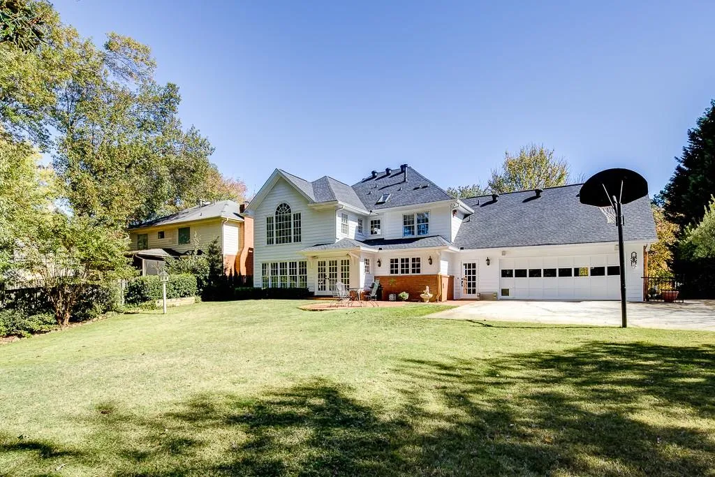 6835 Hunters Trace Circle, Sandy Springs, Georgia 30328, 5 Bedrooms Bedrooms, ,2 BathroomsBathrooms,Residential,Sold,6835 Hunters Trace Circle,5613475