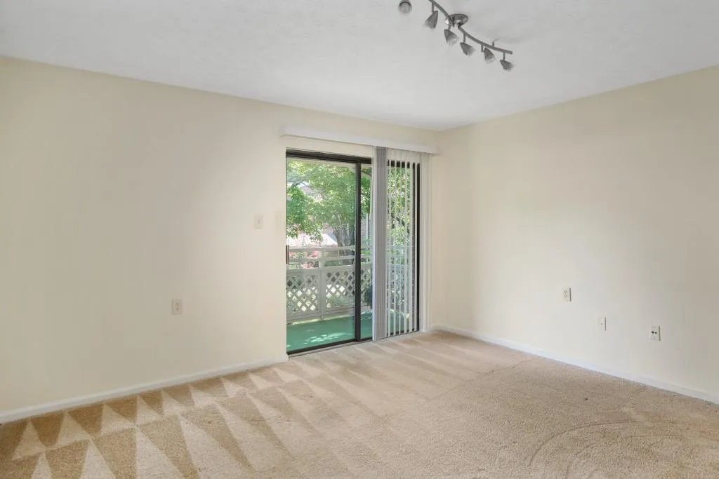 475 Mount Vernon Highway Ne Unit A201, Sandy Springs, Georgia 30328, 2 Bedrooms Bedrooms, ,2 BathroomsBathrooms,Residential,Sold,475 Mount Vernon Highway Ne Unit A201,6935398