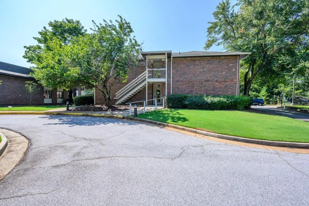 475 Mount Vernon Highway Ne Unit A201, Sandy Springs, Georgia 30328, 2 Bedrooms Bedrooms, ,2 BathroomsBathrooms,Residential,Sold,475 Mount Vernon Highway Ne Unit A201,6935398