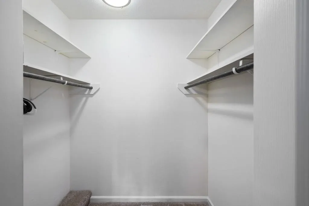 475 Mount Vernon Highway Ne Unit A201, Sandy Springs, Georgia 30328, 2 Bedrooms Bedrooms, ,2 BathroomsBathrooms,Residential,Sold,475 Mount Vernon Highway Ne Unit A201,6935398
