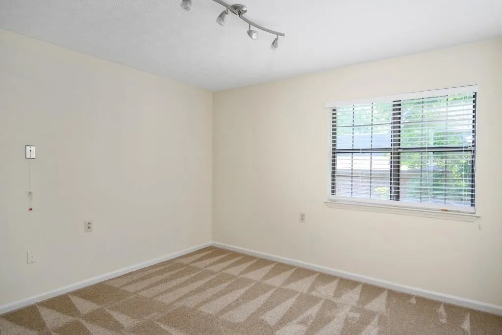 475 Mount Vernon Highway Ne Unit A201, Sandy Springs, Georgia 30328, 2 Bedrooms Bedrooms, ,2 BathroomsBathrooms,Residential,Sold,475 Mount Vernon Highway Ne Unit A201,6935398