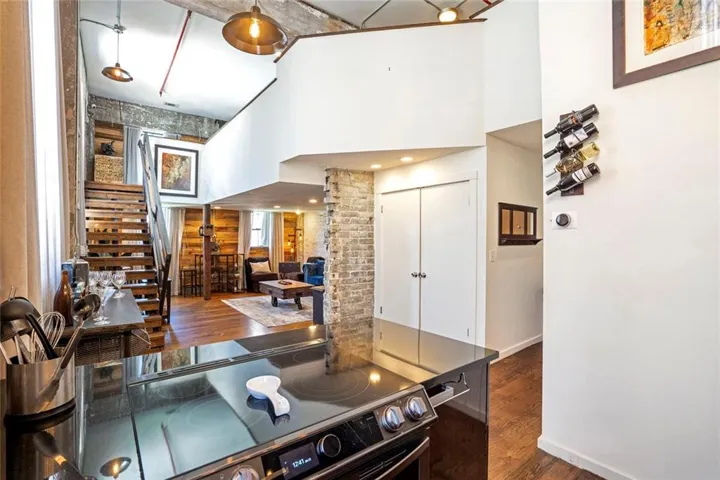 650 Ne Glen Iris Drive Ne Unit 30, Atlanta, Georgia 30308