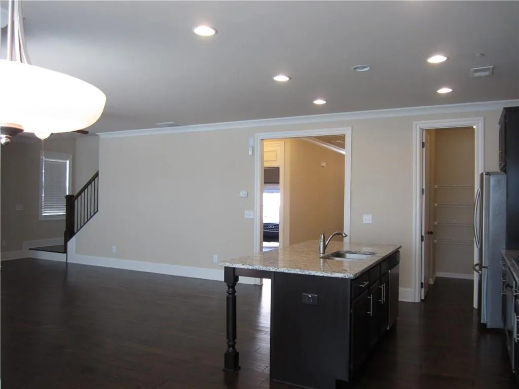 7610 Highland Bluff, Atlanta, Georgia 30328, 4 Bedrooms Bedrooms, ,2 BathroomsBathrooms,Residential,Sold,7610 Highland Bluff,5978024