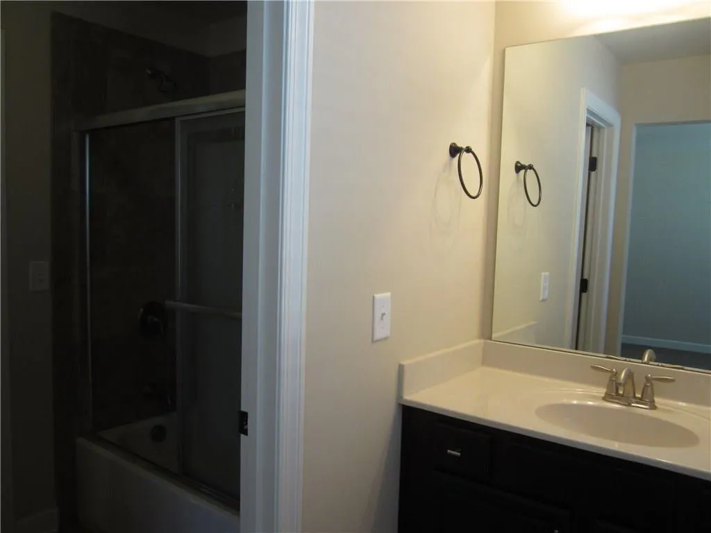 7610 Highland Bluff, Atlanta, Georgia 30328, 4 Bedrooms Bedrooms, ,2 BathroomsBathrooms,Residential,Sold,7610 Highland Bluff,5978024