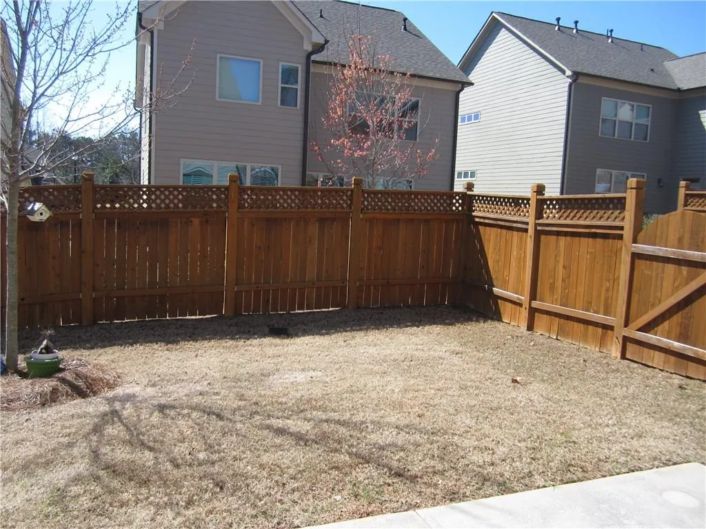 7610 Highland Bluff, Atlanta, Georgia 30328, 4 Bedrooms Bedrooms, ,2 BathroomsBathrooms,Residential,Sold,7610 Highland Bluff,5978024