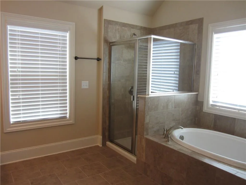 7610 Highland Bluff, Atlanta, Georgia 30328, 4 Bedrooms Bedrooms, ,2 BathroomsBathrooms,Residential,Sold,7610 Highland Bluff,5978024