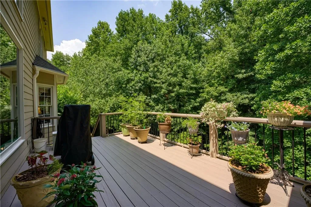 225 Westminster Place, Sandy Springs, Georgia 30350, 4 Bedrooms Bedrooms, ,3 BathroomsBathrooms,Residential,Sold,225 Westminster Place,7077702