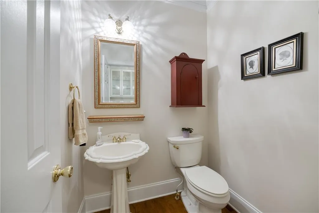 225 Westminster Place, Sandy Springs, Georgia 30350, 4 Bedrooms Bedrooms, ,3 BathroomsBathrooms,Residential,Sold,225 Westminster Place,7077702