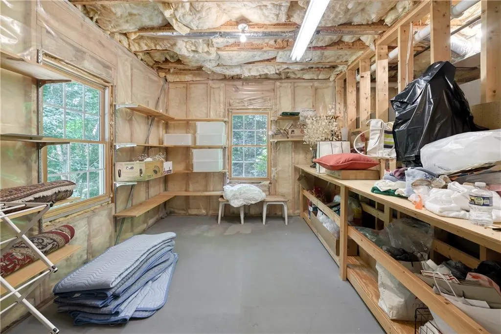 225 Westminster Place, Sandy Springs, Georgia 30350, 4 Bedrooms Bedrooms, ,3 BathroomsBathrooms,Residential,Sold,225 Westminster Place,7077702