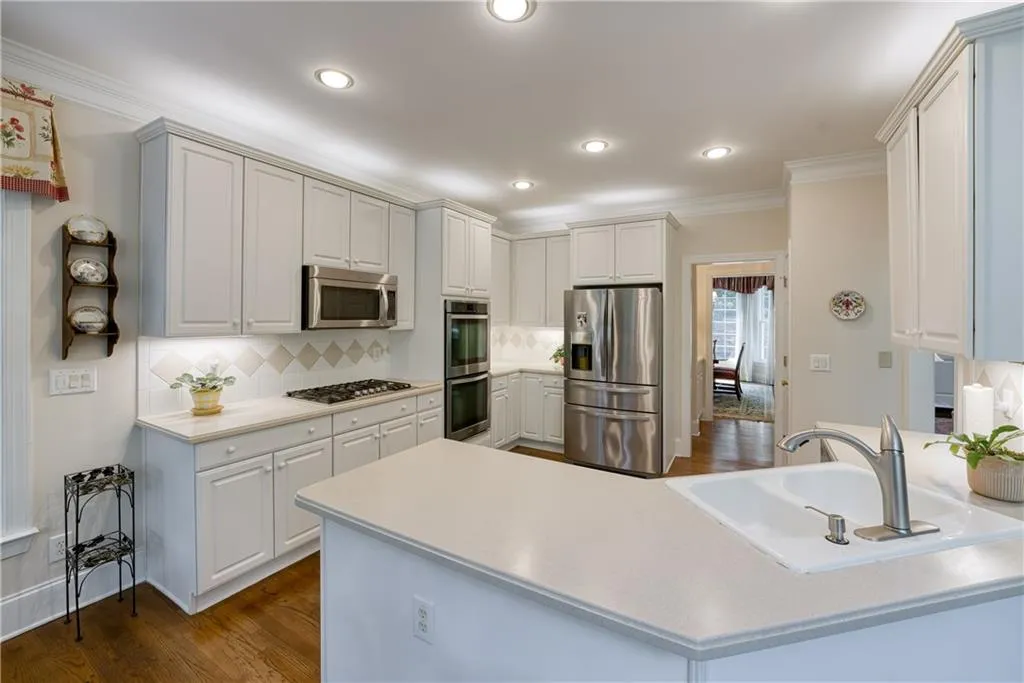 225 Westminster Place, Sandy Springs, Georgia 30350, 4 Bedrooms Bedrooms, ,3 BathroomsBathrooms,Residential,Sold,225 Westminster Place,7077702