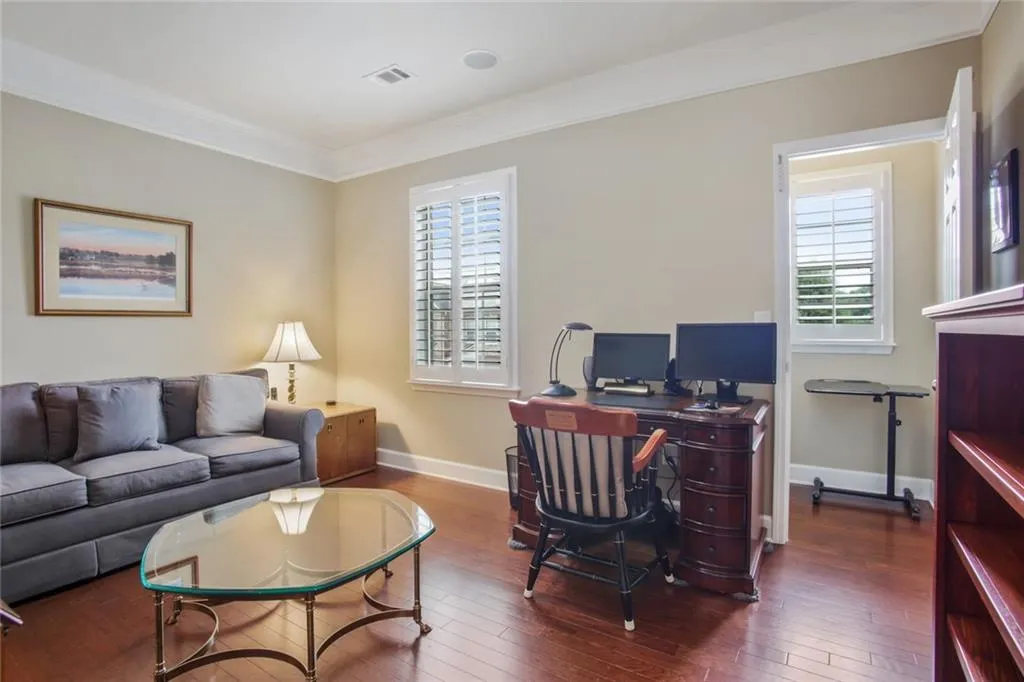5579 High Point Road, Atlanta, Georgia 30342, 3 Bedrooms Bedrooms, ,3 BathroomsBathrooms,Residential,Sold,5579 High Point Road,6913585