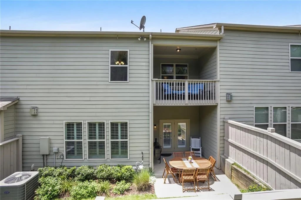 5579 High Point Road, Atlanta, Georgia 30342, 3 Bedrooms Bedrooms, ,3 BathroomsBathrooms,Residential,Sold,5579 High Point Road,6913585