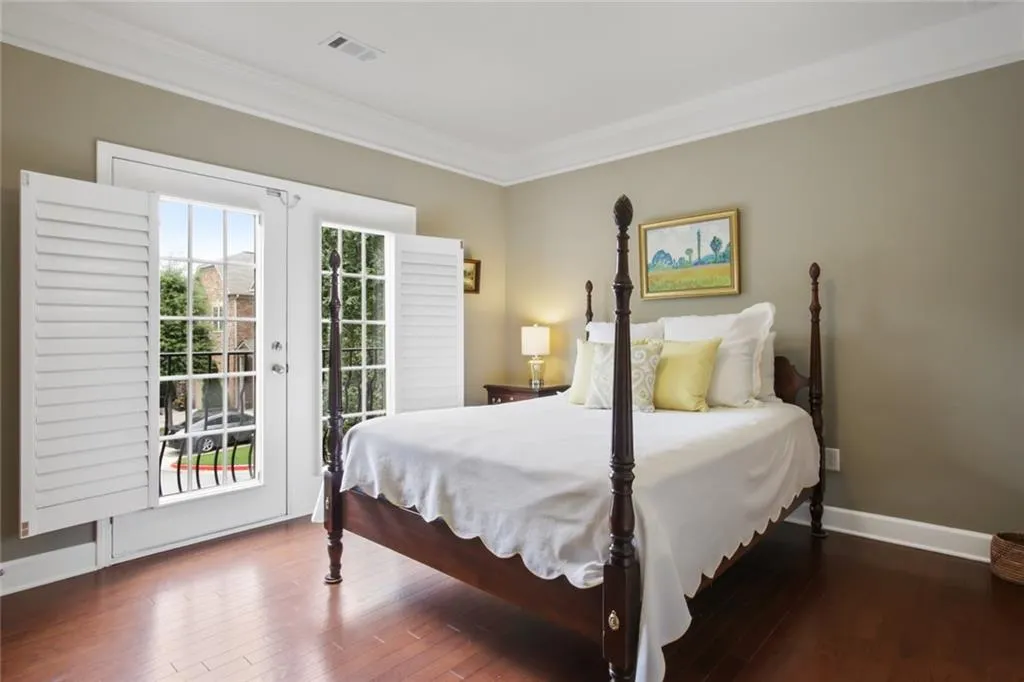 5579 High Point Road, Atlanta, Georgia 30342, 3 Bedrooms Bedrooms, ,3 BathroomsBathrooms,Residential,Sold,5579 High Point Road,6913585