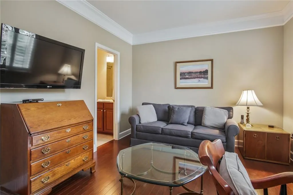 5579 High Point Road, Atlanta, Georgia 30342, 3 Bedrooms Bedrooms, ,3 BathroomsBathrooms,Residential,Sold,5579 High Point Road,6913585