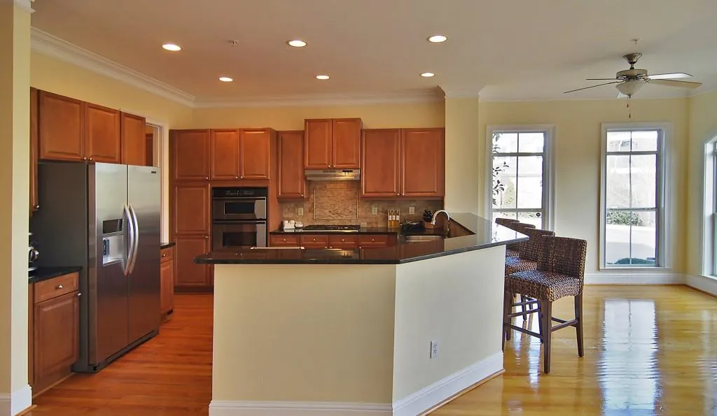 5412 Glenridge Cove Unit 101, Atlanta, Georgia 30342, 3 Bedrooms Bedrooms, ,3 BathroomsBathrooms,Residential,Sold,5412 Glenridge Cove Unit 101,5634310