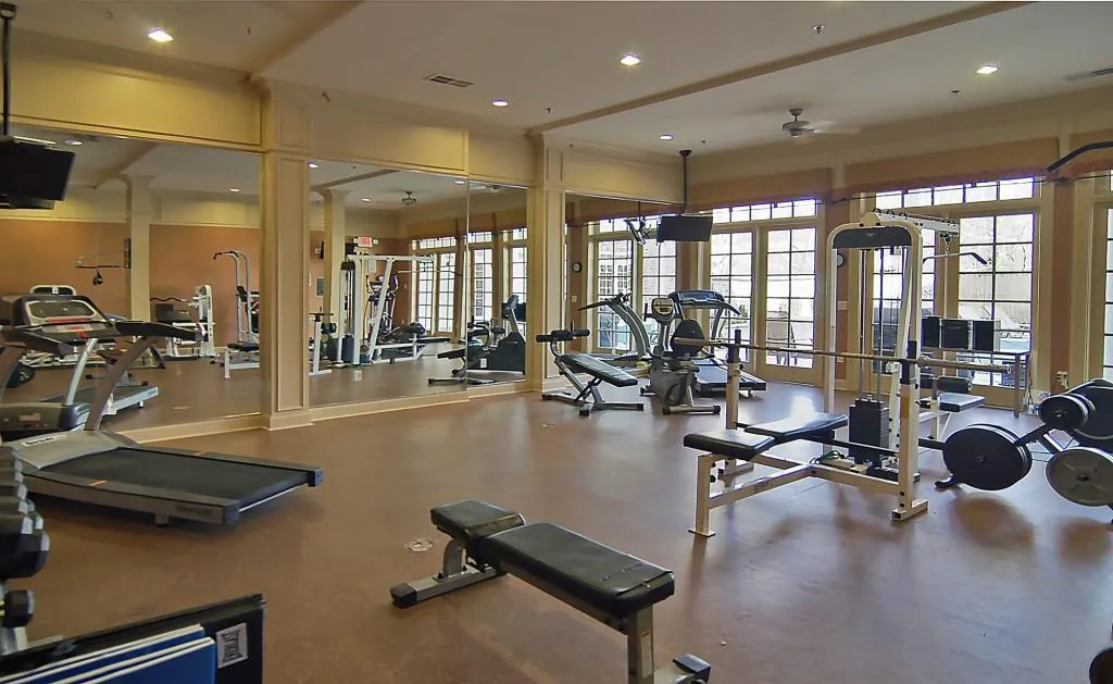 5412 Glenridge Cove Unit 101, Atlanta, Georgia 30342, 3 Bedrooms Bedrooms, ,3 BathroomsBathrooms,Residential,Sold,5412 Glenridge Cove Unit 101,5634310