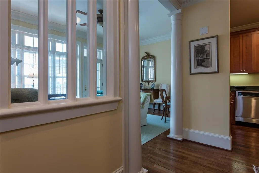 77 Peachtree Place Ne Unit 403, Atlanta, Georgia 30309, 1 Bedroom Bedrooms, ,1 BathroomBathrooms,Residential,Sold,77 Peachtree Place Ne Unit 403,6027460