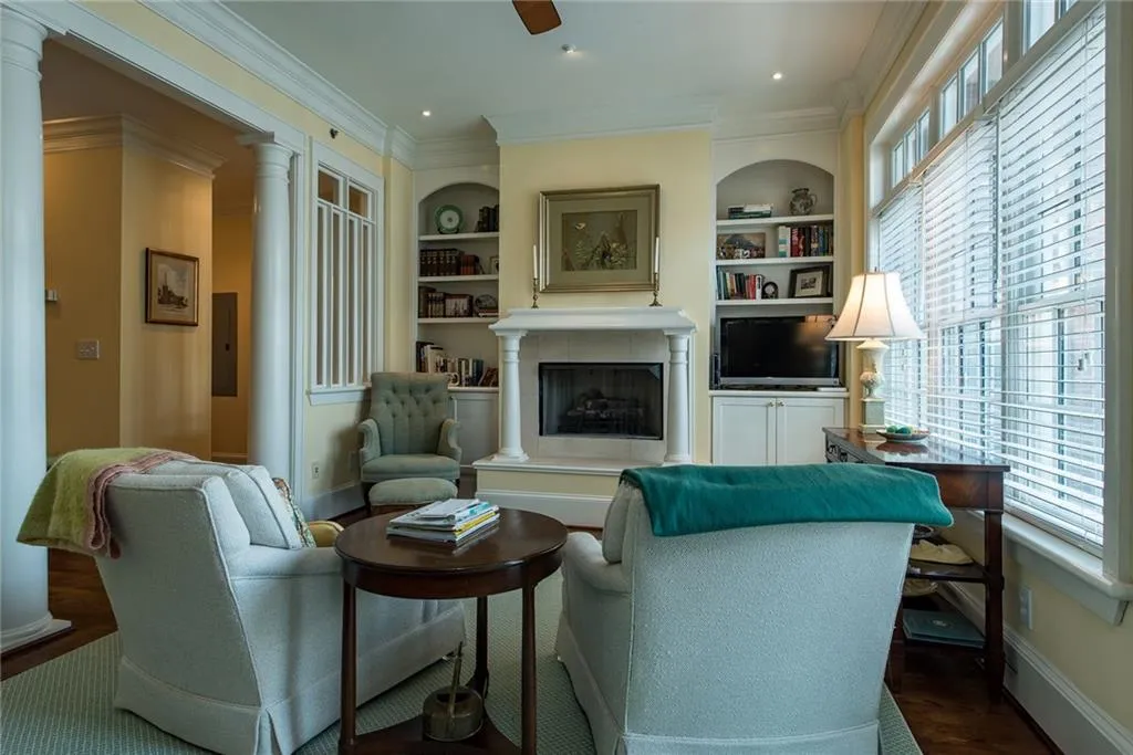 77 Peachtree Place Ne Unit 403, Atlanta, Georgia 30309, 1 Bedroom Bedrooms, ,1 BathroomBathrooms,Residential,Sold,77 Peachtree Place Ne Unit 403,6027460