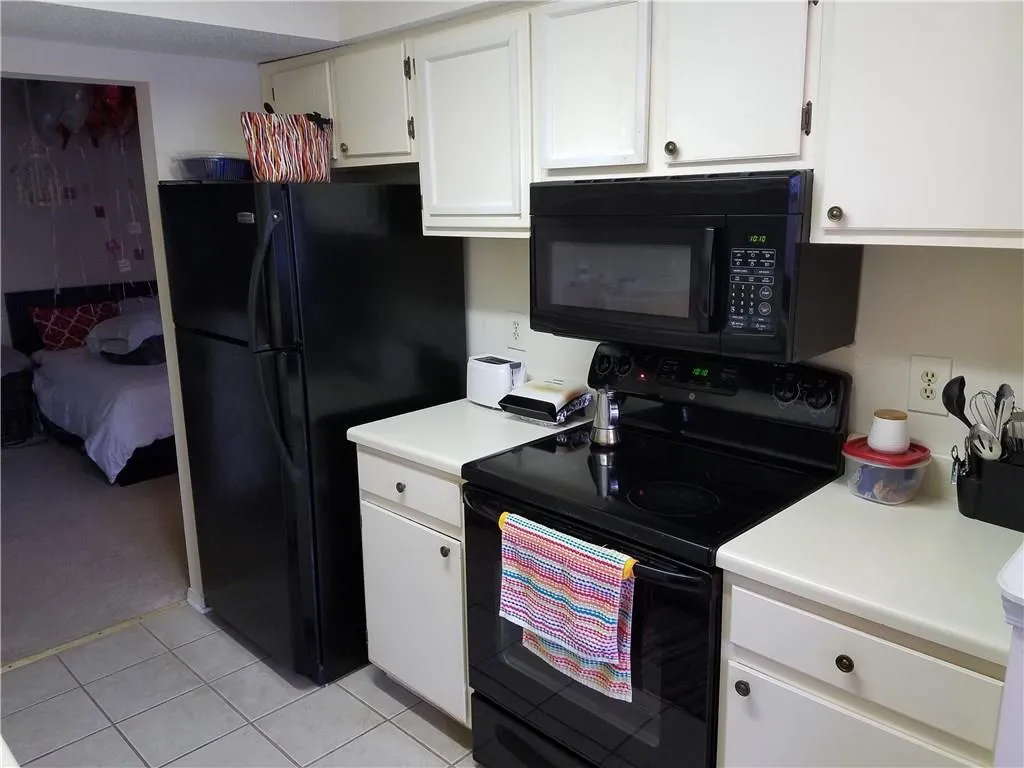 1312 Old Hammond Chase, Sandy Springs, Georgia 30350, 2 Bedrooms Bedrooms, ,2 BathroomsBathrooms,Residential,Sold,1312 Old Hammond Chase,5819895