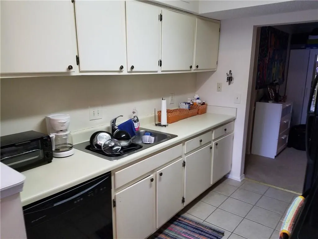 1312 Old Hammond Chase, Sandy Springs, Georgia 30350, 2 Bedrooms Bedrooms, ,2 BathroomsBathrooms,Residential,Sold,1312 Old Hammond Chase,5819895