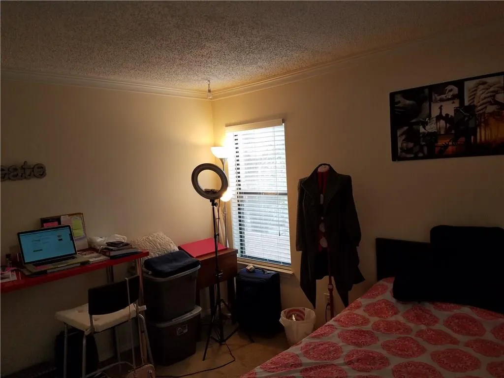 1312 Old Hammond Chase, Sandy Springs, Georgia 30350, 2 Bedrooms Bedrooms, ,2 BathroomsBathrooms,Residential,Sold,1312 Old Hammond Chase,5819895