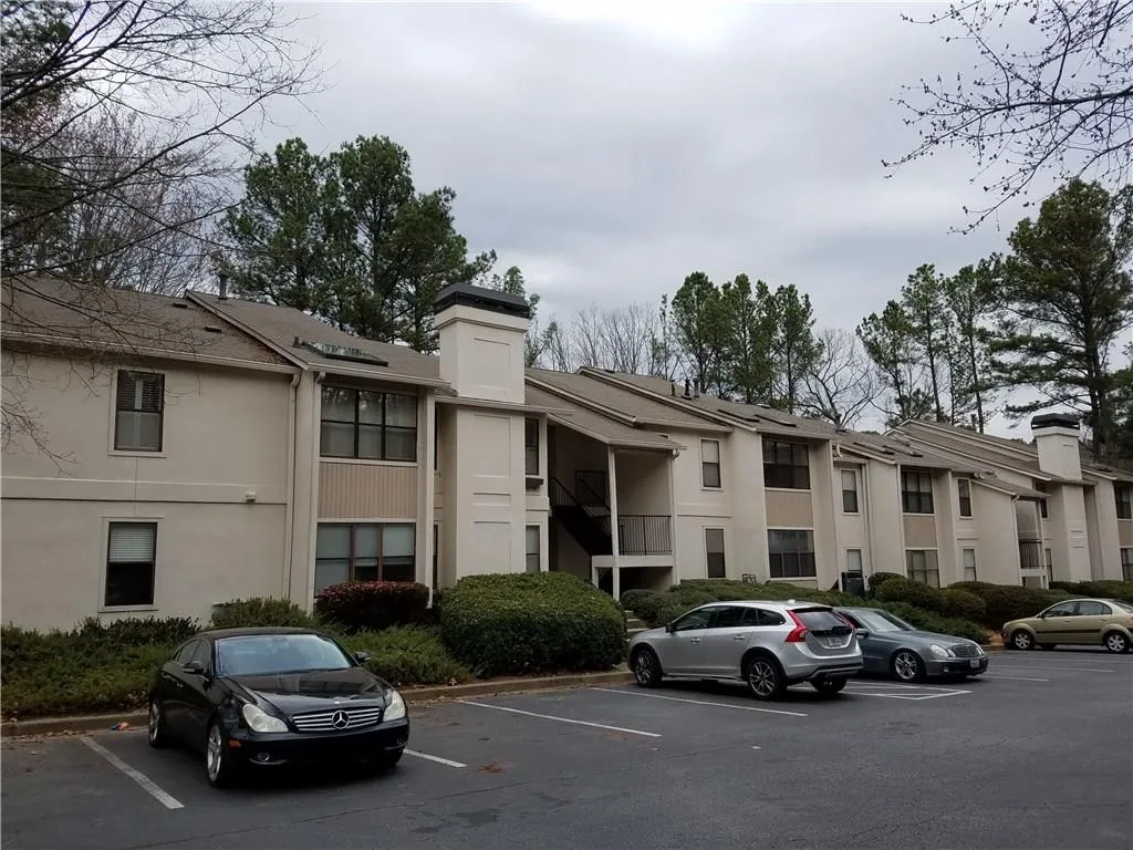 1312 Old Hammond Chase, Sandy Springs, Georgia 30350, 2 Bedrooms Bedrooms, ,2 BathroomsBathrooms,Residential,Sold,1312 Old Hammond Chase,5819895