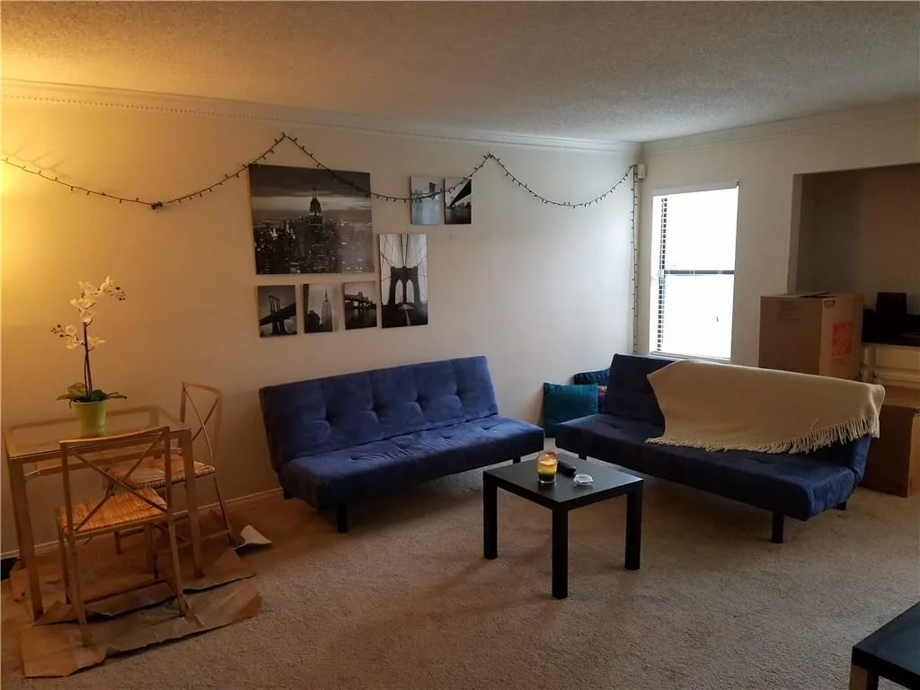 1312 Old Hammond Chase, Sandy Springs, Georgia 30350, 2 Bedrooms Bedrooms, ,2 BathroomsBathrooms,Residential,Sold,1312 Old Hammond Chase,5819895