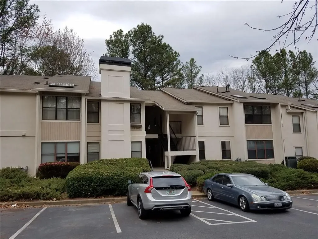 1312 Old Hammond Chase, Sandy Springs, Georgia 30350, 2 Bedrooms Bedrooms, ,2 BathroomsBathrooms,Residential,Sold,1312 Old Hammond Chase,5819895