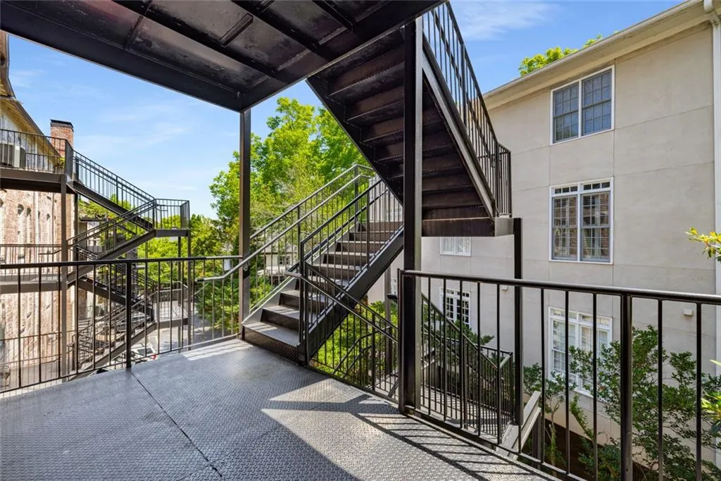 124 Lafayette Drive Drive Ne Unit 4, Atlanta, Georgia 30309, 2 Bedrooms Bedrooms, ,1 BathroomBathrooms,Residential,For Sale,124 Lafayette Drive Drive Ne Unit 4,7589825