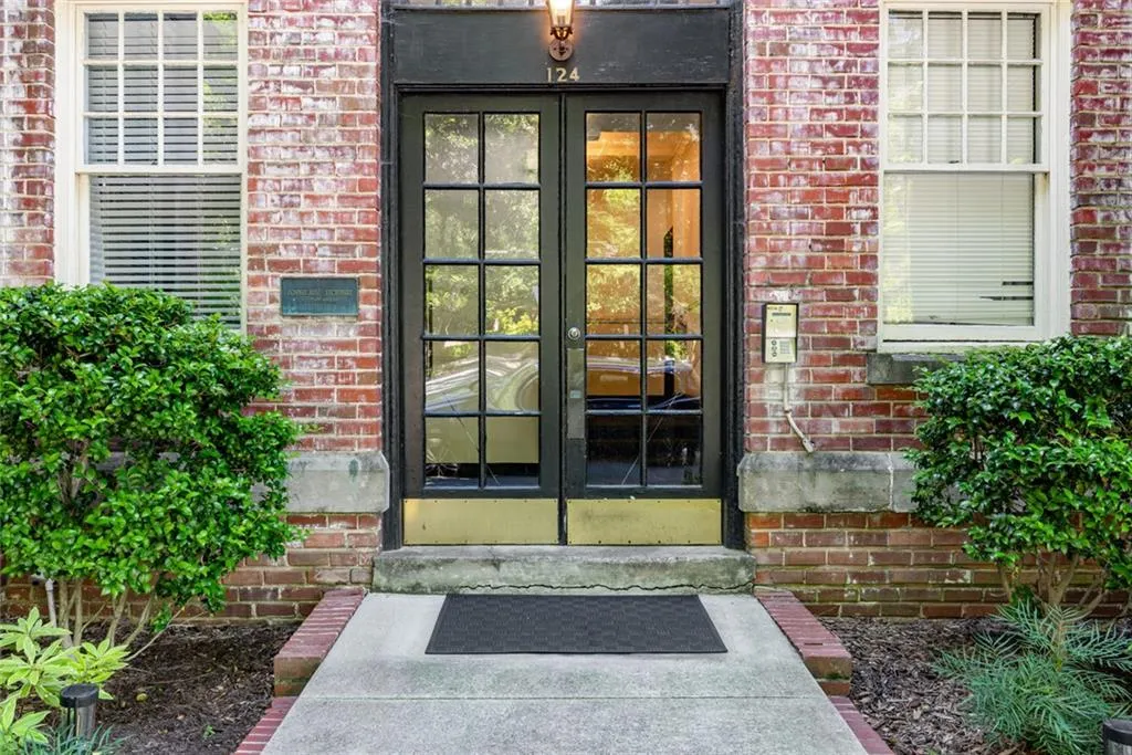 124 Lafayette Drive Drive Ne Unit 4, Atlanta, Georgia 30309, 2 Bedrooms Bedrooms, ,1 BathroomBathrooms,Residential,For Sale,124 Lafayette Drive Drive Ne Unit 4,7589825