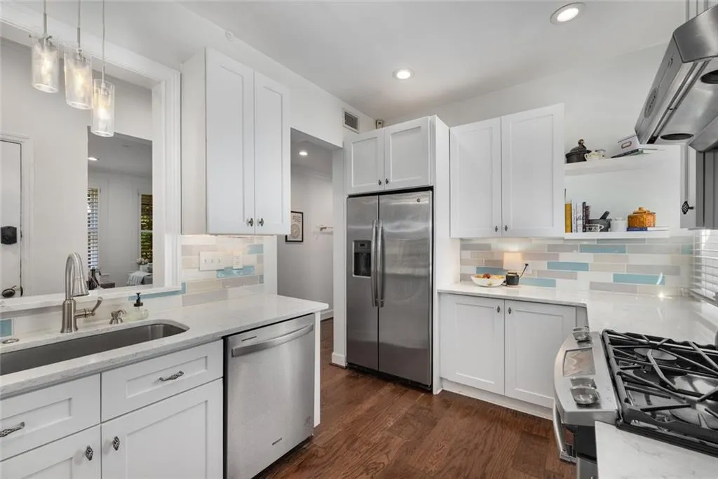 124 Lafayette Drive Drive Ne Unit 4, Atlanta, Georgia 30309, 2 Bedrooms Bedrooms, ,1 BathroomBathrooms,Residential,For Sale,124 Lafayette Drive Drive Ne Unit 4,7589825