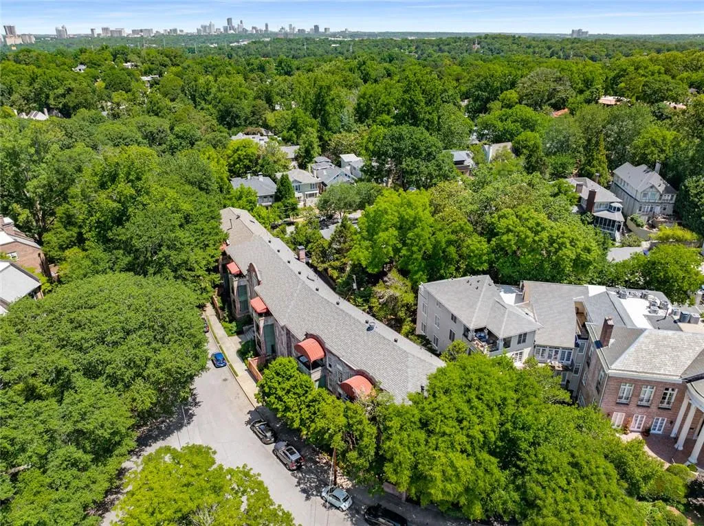 124 Lafayette Drive Drive Ne Unit 4, Atlanta, Georgia 30309, 2 Bedrooms Bedrooms, ,1 BathroomBathrooms,Residential,For Sale,124 Lafayette Drive Drive Ne Unit 4,7589825
