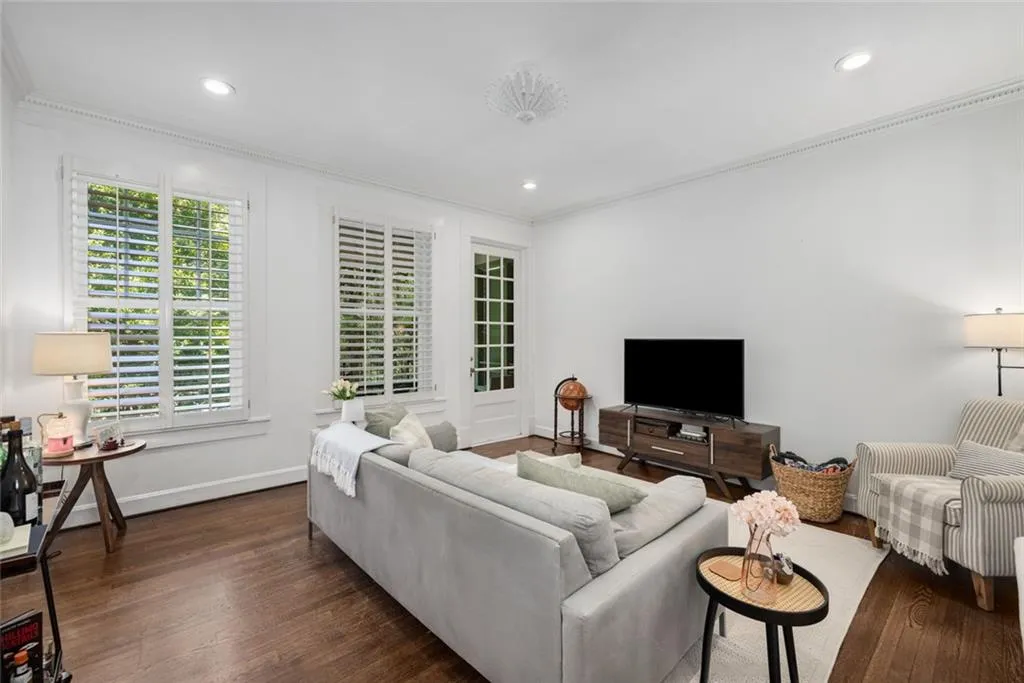 124 Lafayette Drive Drive Ne Unit 4, Atlanta, Georgia 30309, 2 Bedrooms Bedrooms, ,1 BathroomBathrooms,Residential,For Sale,124 Lafayette Drive Drive Ne Unit 4,7589825