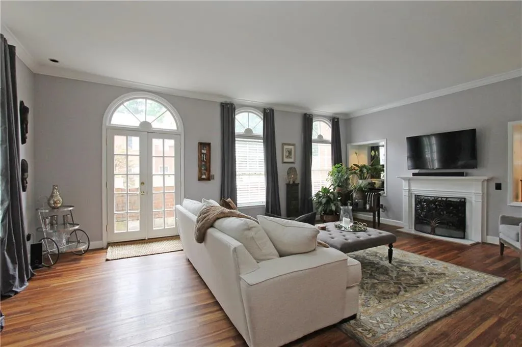 425 Jefferson Circle Unit 425, Sandy Springs, Georgia 30328, 3 Bedrooms Bedrooms, ,2 BathroomsBathrooms,Residential,Sold,425 Jefferson Circle Unit 425,5868920