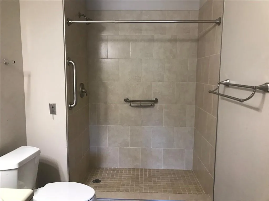 300 Johnson Ferry Road Ne Unit B309, Atlanta, Georgia 30328, 1 Bedroom Bedrooms, ,1 BathroomBathrooms,Residential,Sold,300 Johnson Ferry Road Ne Unit B309,7212365