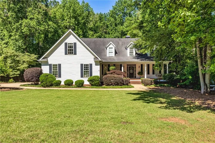 305 S Shore Drive, Newnan, Georgia 30263