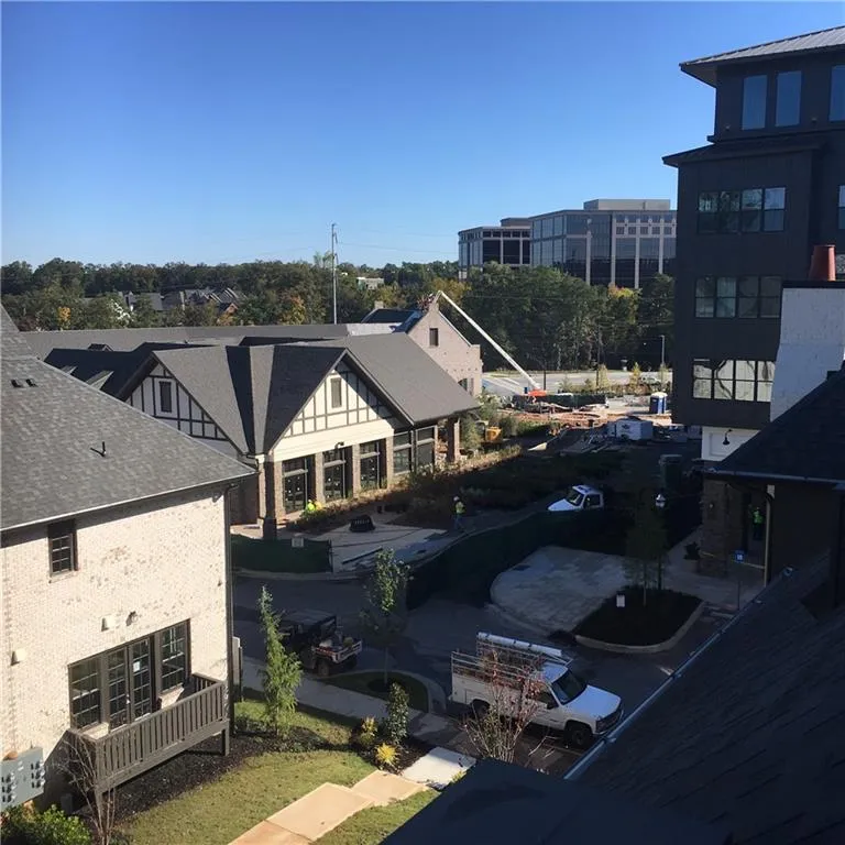 6608 Aria Village Drive Unit 639, Sandy Springs, Georgia 30328, 3 Bedrooms Bedrooms, ,4 BathroomsBathrooms,Residential,Sold,6608 Aria Village Drive Unit 639,6637702