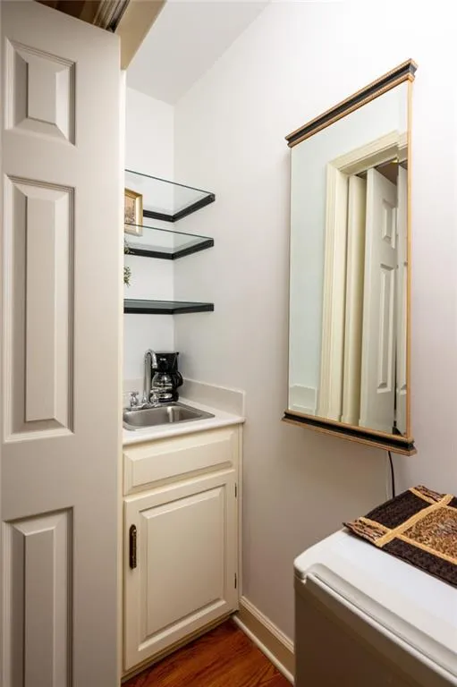 180 Spalding Creek Court, Sandy Springs, Georgia 30350, 5 Bedrooms Bedrooms, ,5 BathroomsBathrooms,Residential,Sold,180 Spalding Creek Court,6988294