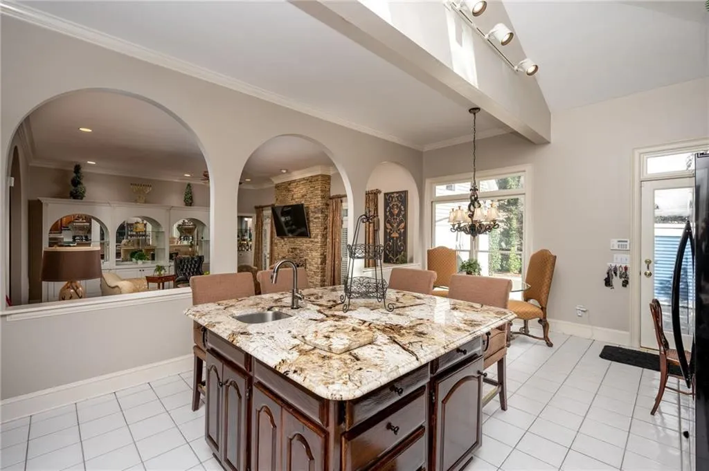 180 Spalding Creek Court, Sandy Springs, Georgia 30350, 5 Bedrooms Bedrooms, ,5 BathroomsBathrooms,Residential,Sold,180 Spalding Creek Court,6988294