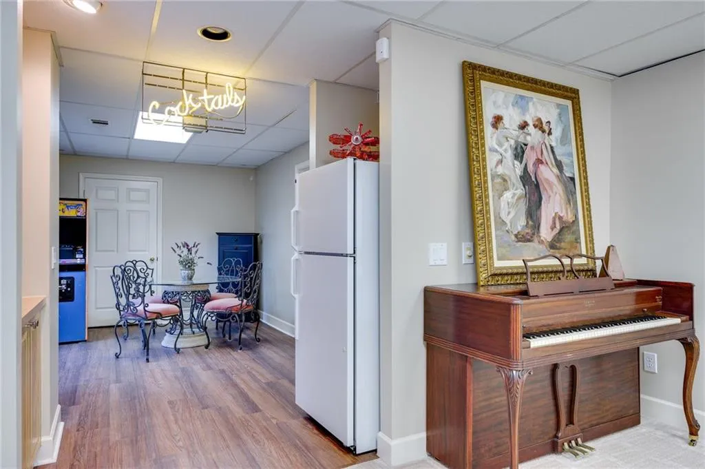 180 Spalding Creek Court, Sandy Springs, Georgia 30350, 5 Bedrooms Bedrooms, ,5 BathroomsBathrooms,Residential,Sold,180 Spalding Creek Court,6988294