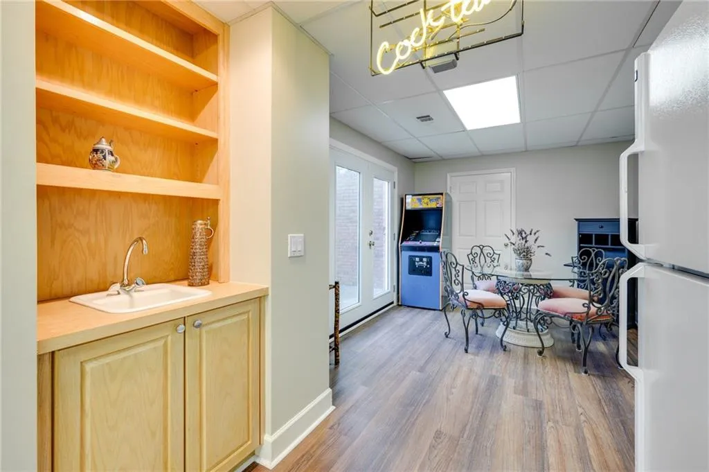 180 Spalding Creek Court, Sandy Springs, Georgia 30350, 5 Bedrooms Bedrooms, ,5 BathroomsBathrooms,Residential,Sold,180 Spalding Creek Court,6988294