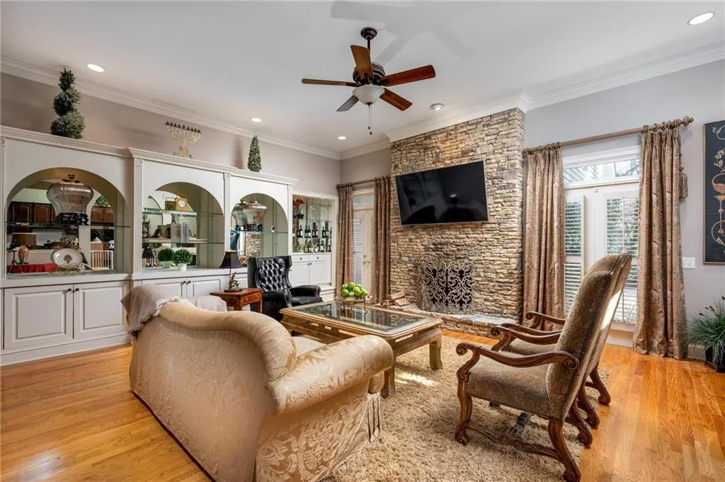 180 Spalding Creek Court, Sandy Springs, Georgia 30350, 5 Bedrooms Bedrooms, ,5 BathroomsBathrooms,Residential,Sold,180 Spalding Creek Court,6988294